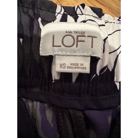 Loft Wide-Leg Pants – Size XS – Dark Navy with Black & White Floral Print - Picture 2 of 7